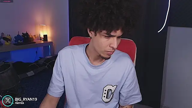 bigryann23 online show from October 12, 2025, 4:11 am