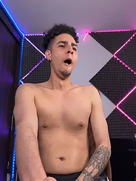 bigryann23 online show from February 22, 2026, 3:18 am